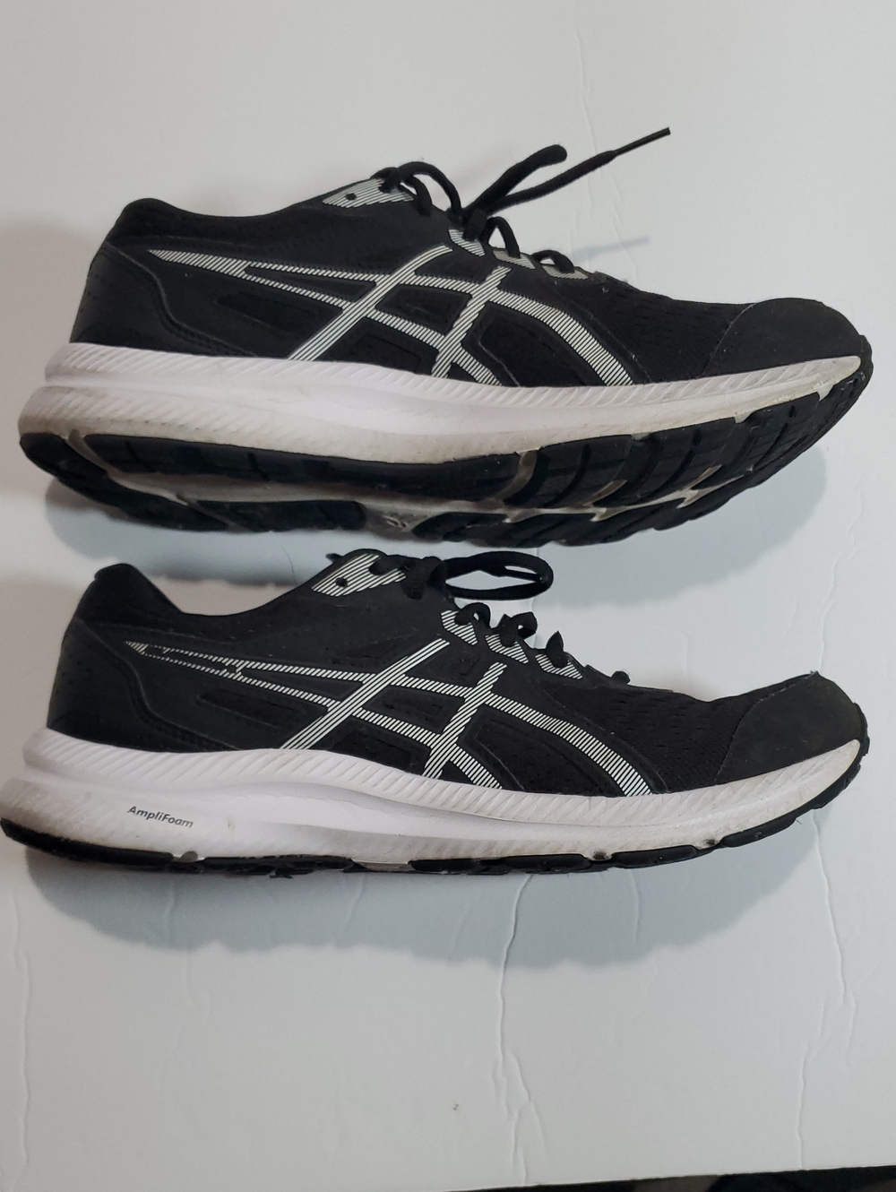 Mens 9.5 Asics Gel Contend 8 - Picture 2 of 10
